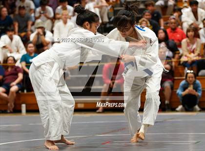Thumbnail 1 in OIA Eastern Division Championship photogallery.