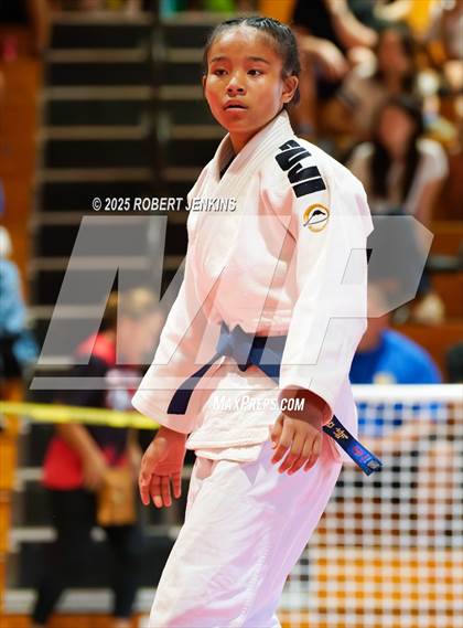 Thumbnail 3 in OIA Eastern Division Championship photogallery.