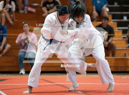 Thumbnail 1 in OIA Eastern Division Championship photogallery.