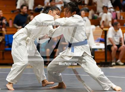 Thumbnail 1 in OIA Eastern Division Championship photogallery.