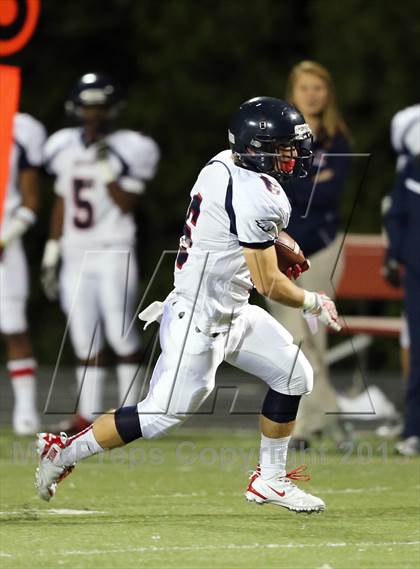 Thumbnail 2 in Boyd Navy vs. Allen photogallery.