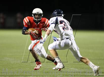 Thumbnail 3 in Boyd Navy vs. Allen photogallery.