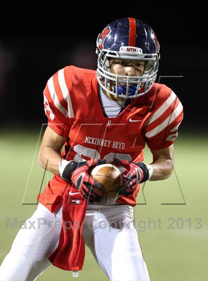 Thumbnail 2 in Boyd Navy vs. Allen photogallery.
