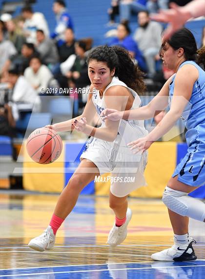 Thumbnail 3 in Bingham vs. Layton (UHSAA 6A First Round) photogallery.