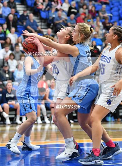 Thumbnail 3 in Bingham vs. Layton (UHSAA 6A First Round) photogallery.
