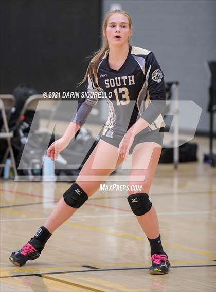Thumbnail 1 in La Jolla Country Day vs. South Anchorage (Nike Tournament of Champions)  photogallery.