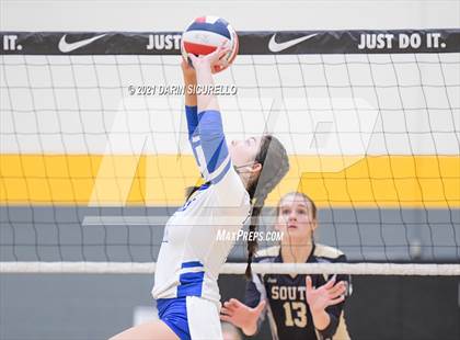 Thumbnail 1 in La Jolla Country Day vs. South Anchorage (Nike Tournament of Champions)  photogallery.