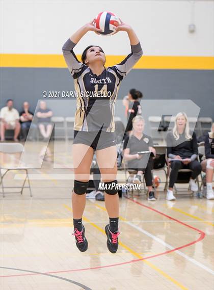 Thumbnail 3 in La Jolla Country Day vs. South Anchorage (Nike Tournament of Champions)  photogallery.