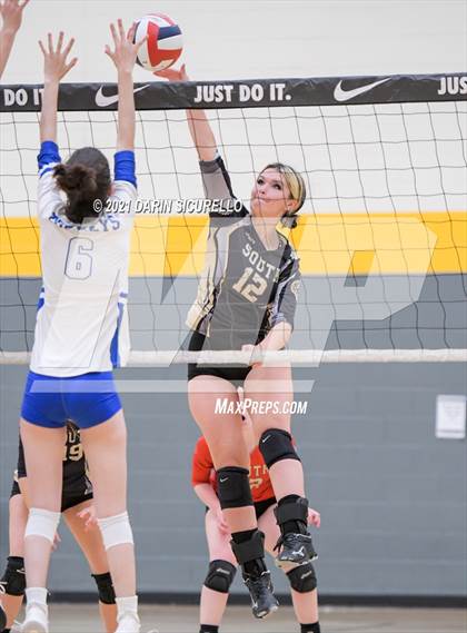 Thumbnail 1 in La Jolla Country Day vs. South Anchorage (Nike Tournament of Champions)  photogallery.