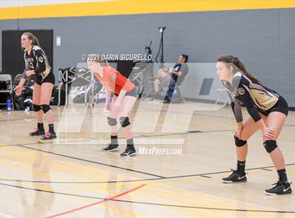 Thumbnail 2 in La Jolla Country Day vs. South Anchorage (Nike Tournament of Champions)  photogallery.