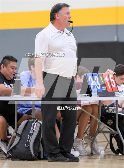 Thumbnail 2 in La Jolla Country Day vs. South Anchorage (Nike Tournament of Champions)  photogallery.