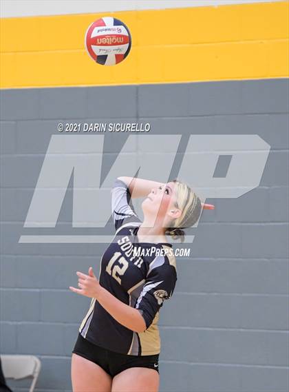 Thumbnail 3 in La Jolla Country Day vs. South Anchorage (Nike Tournament of Champions)  photogallery.