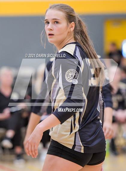 Thumbnail 3 in La Jolla Country Day vs. South Anchorage (Nike Tournament of Champions)  photogallery.