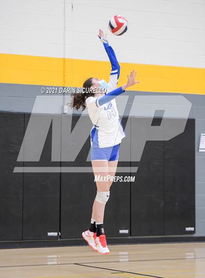 Thumbnail 2 in La Jolla Country Day vs. South Anchorage (Nike Tournament of Champions)  photogallery.