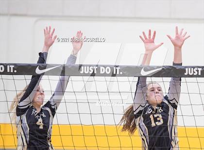 Thumbnail 2 in La Jolla Country Day vs. South Anchorage (Nike Tournament of Champions)  photogallery.