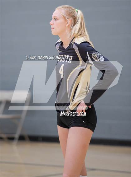 Thumbnail 3 in La Jolla Country Day vs. South Anchorage (Nike Tournament of Champions)  photogallery.