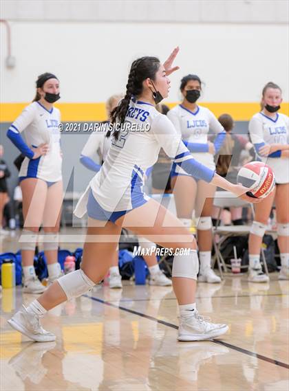 Thumbnail 1 in La Jolla Country Day vs. South Anchorage (Nike Tournament of Champions)  photogallery.