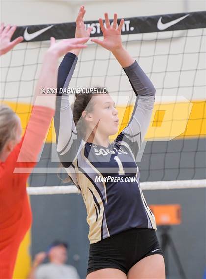 Thumbnail 1 in La Jolla Country Day vs. South Anchorage (Nike Tournament of Champions)  photogallery.