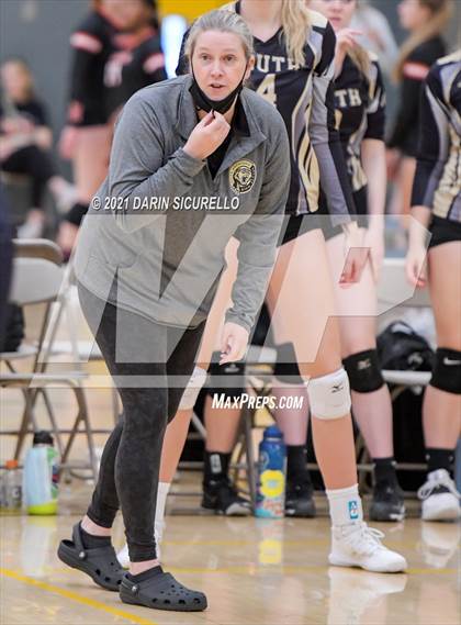 Thumbnail 1 in La Jolla Country Day vs. South Anchorage (Nike Tournament of Champions)  photogallery.