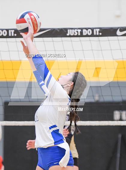 Thumbnail 2 in La Jolla Country Day vs. South Anchorage (Nike Tournament of Champions)  photogallery.