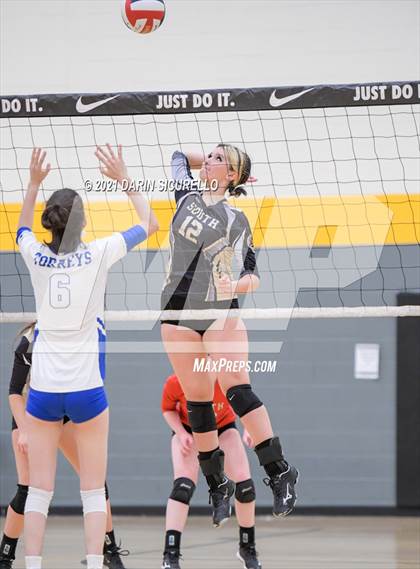 Thumbnail 3 in La Jolla Country Day vs. South Anchorage (Nike Tournament of Champions)  photogallery.