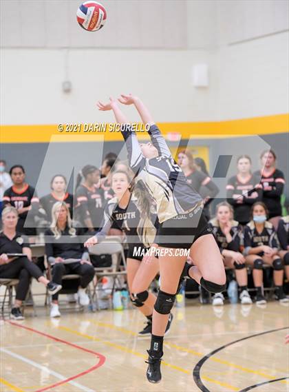 Thumbnail 2 in La Jolla Country Day vs. South Anchorage (Nike Tournament of Champions)  photogallery.