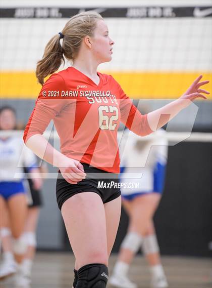 Thumbnail 2 in La Jolla Country Day vs. South Anchorage (Nike Tournament of Champions)  photogallery.