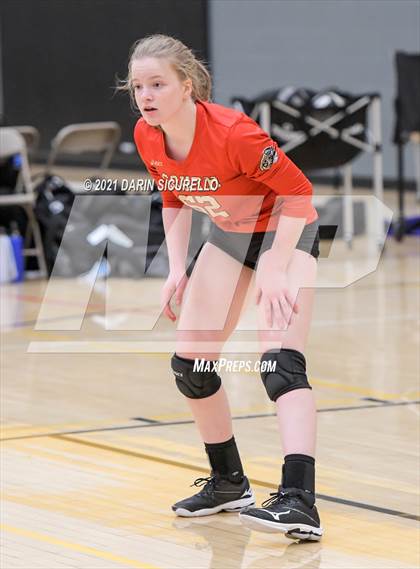 Thumbnail 2 in La Jolla Country Day vs. South Anchorage (Nike Tournament of Champions)  photogallery.