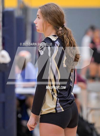 Thumbnail 2 in La Jolla Country Day vs. South Anchorage (Nike Tournament of Champions)  photogallery.