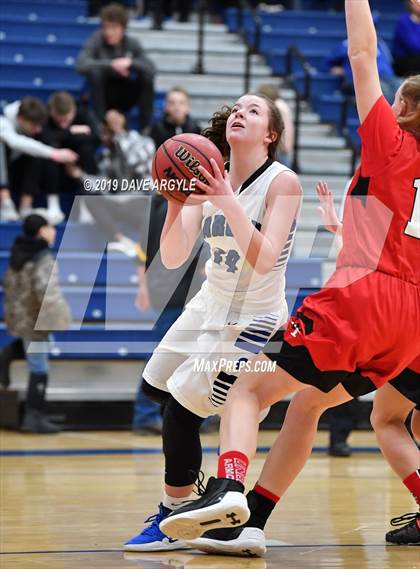 Thumbnail 3 in Carbon vs. Manti (UHSAA 3A Inter-Region) photogallery.