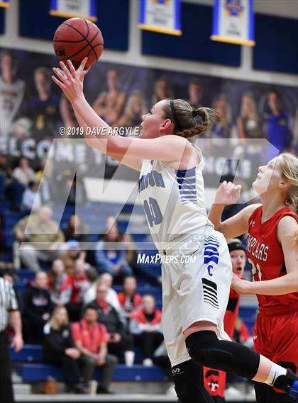 Thumbnail 3 in Carbon vs. Manti (UHSAA 3A Inter-Region) photogallery.