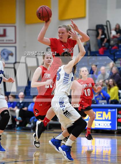 Thumbnail 1 in Carbon vs. Manti (UHSAA 3A Inter-Region) photogallery.