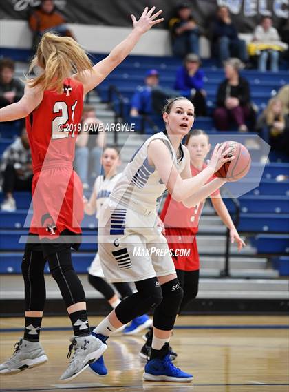 Thumbnail 2 in Carbon vs. Manti (UHSAA 3A Inter-Region) photogallery.