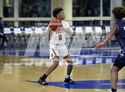 Thumbnail 1 in Memphis East vs. Hamilton Heights (Dr Pepper Classic) photogallery.