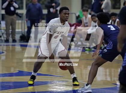 Thumbnail 3 in Memphis East vs. Hamilton Heights (Dr Pepper Classic) photogallery.