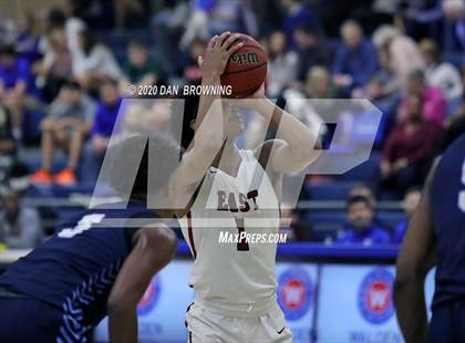 Thumbnail 3 in Memphis East vs. Hamilton Heights (Dr Pepper Classic) photogallery.