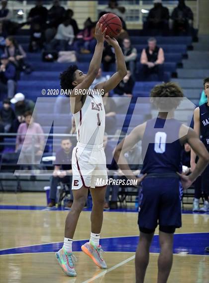 Thumbnail 1 in Memphis East vs. Hamilton Heights (Dr Pepper Classic) photogallery.