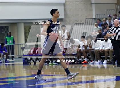 Thumbnail 3 in Memphis East vs. Hamilton Heights (Dr Pepper Classic) photogallery.