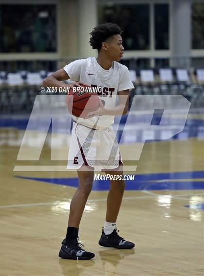 Thumbnail 3 in Memphis East vs. Hamilton Heights (Dr Pepper Classic) photogallery.