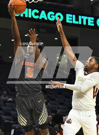 Thumbnail 2 in Uplift vs. Evanston (Chicago Elite Classic) photogallery.