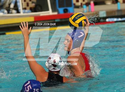 Thumbnail 3 in Santa Cruz vs St. Ignatius College Preparatory (Amanda MacDonald Tournament) photogallery.