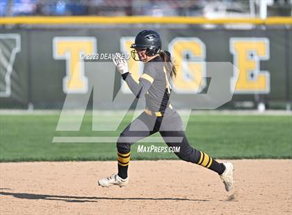 Thumbnail 1 in Minooka @ Joliet West photogallery.