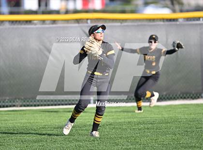 Thumbnail 3 in Minooka @ Joliet West photogallery.