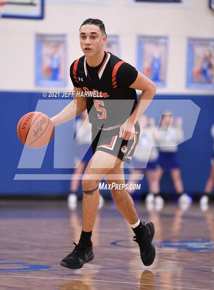 Thumbnail 3 in Dalton @ Chippewa photogallery.