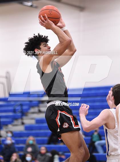 Thumbnail 3 in Dalton @ Chippewa photogallery.