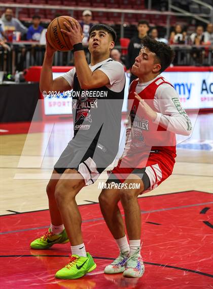 Thumbnail 3 in All-Valley Showcase (East vs West) photogallery.