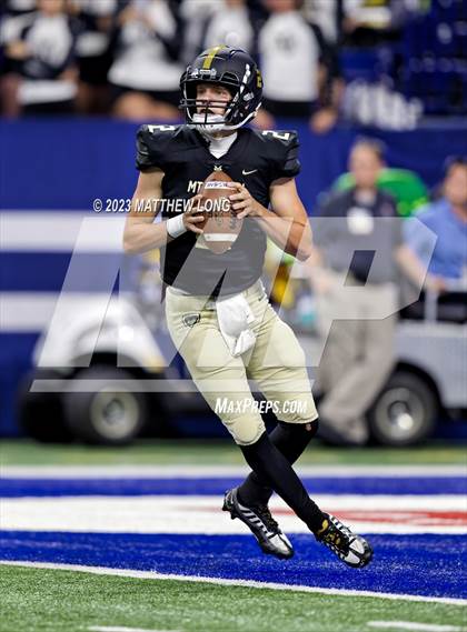 Thumbnail 2 in Noblesville vs Mt. Vernon (Horseshoe Classic) photogallery.