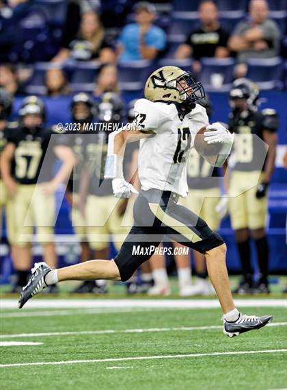 Thumbnail 3 in Noblesville vs Mt. Vernon (Horseshoe Classic) photogallery.