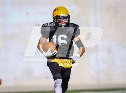 Thumbnail 2 in Bloomfield @ St. Pius X (NMAA 4A Semifinal) photogallery.