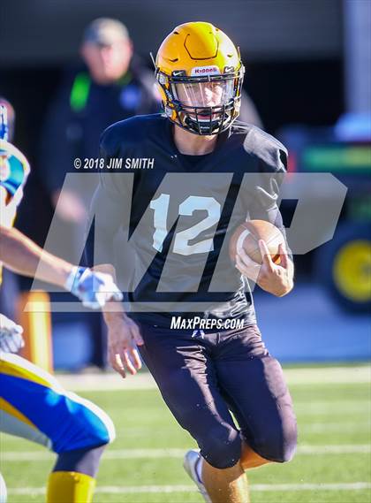 Thumbnail 1 in Bloomfield @ St. Pius X (NMAA 4A Semifinal) photogallery.